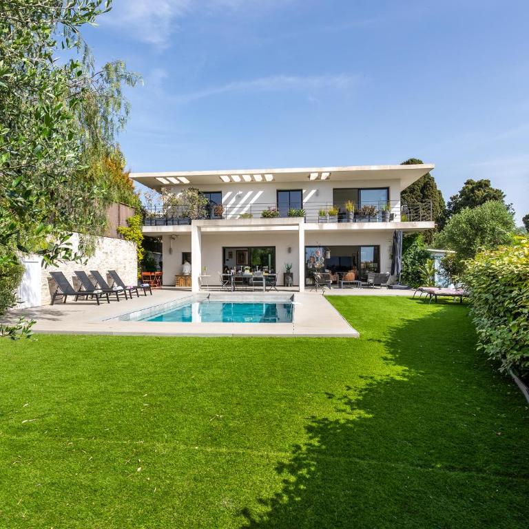 Villa Les Sources VI4245 By Riviera Holiday Homes - Villa avec Piscine Privée - 30