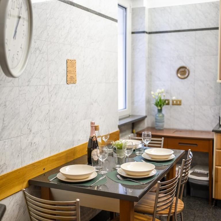 Navigli-Fashion District - 5min to metro FREE WI-FI - Appartamento con 2 Camere da Letto - 3