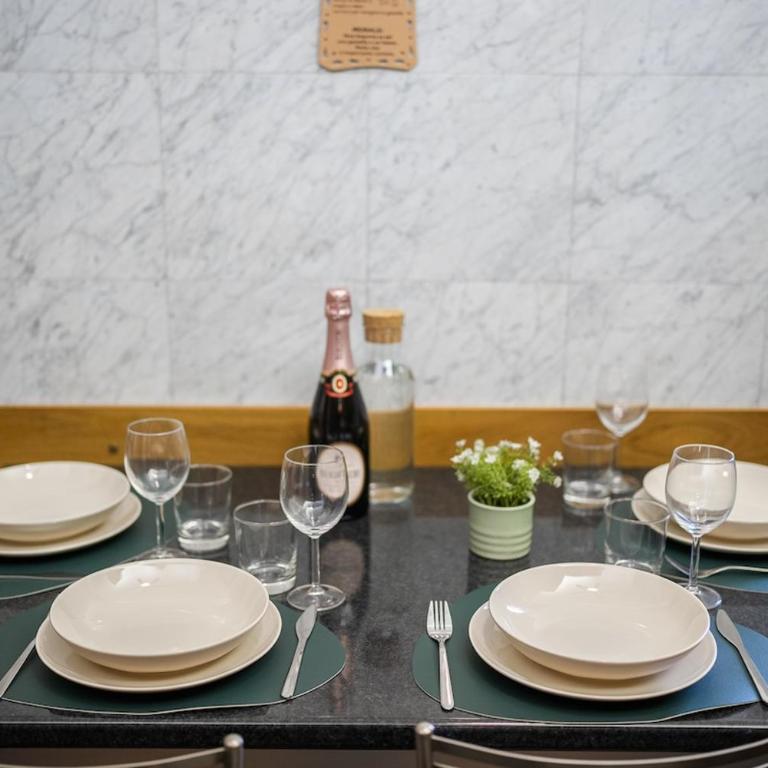 Navigli-Fashion District - 5min to metro FREE WI-FI - Appartamento con 2 Camere da Letto - 16