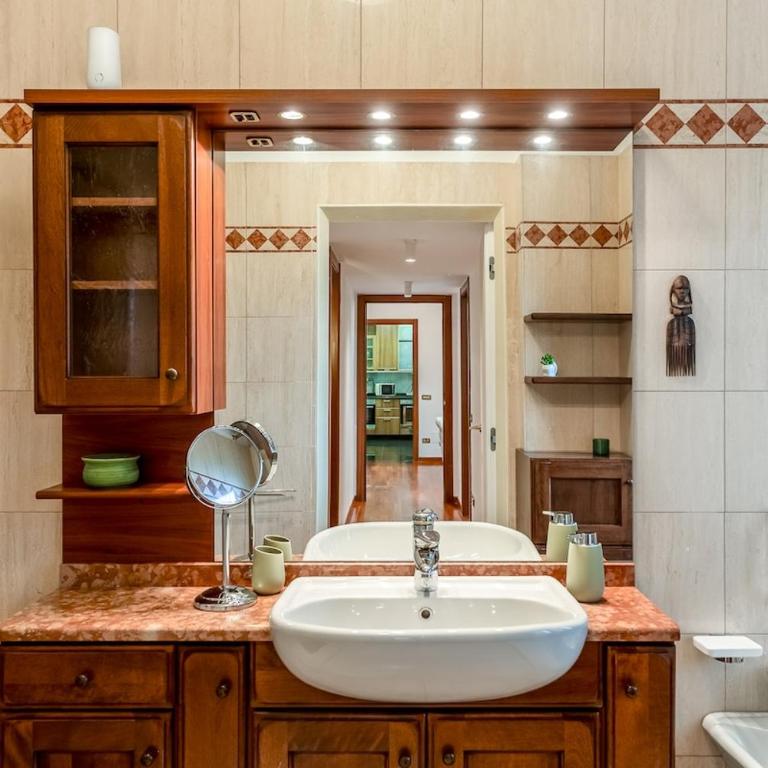 Navigli-Fashion District - 5min to metro FREE WI-FI - Appartamento con 2 Camere da Letto - 18