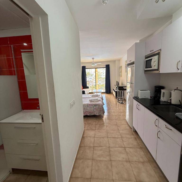 Modern Studio FREE WIFI Heated Pool - Apartamento de 1 dormitorio - 2