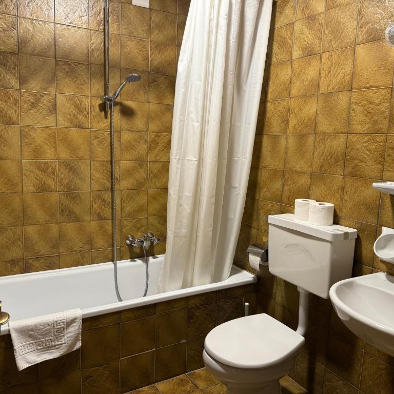 Gasthof Goldenes Lamm - Camera Tripla Economy - 6