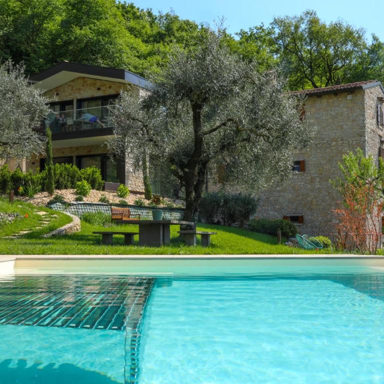 Podere Sabaina, Private Villa mit beheiztem Pool, Seeblick und 3 Wohneinheiten zur Alleinnutzung - Villa con Piscina Privata - 42