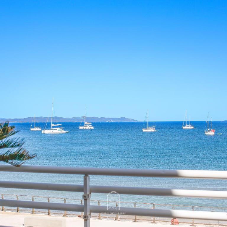 Hyères Plage Bona 1 chambre lit superposés Parking Wifi Pieds dans l'eau BY HC - Apartment mit 2 Schlafzimmern - 14