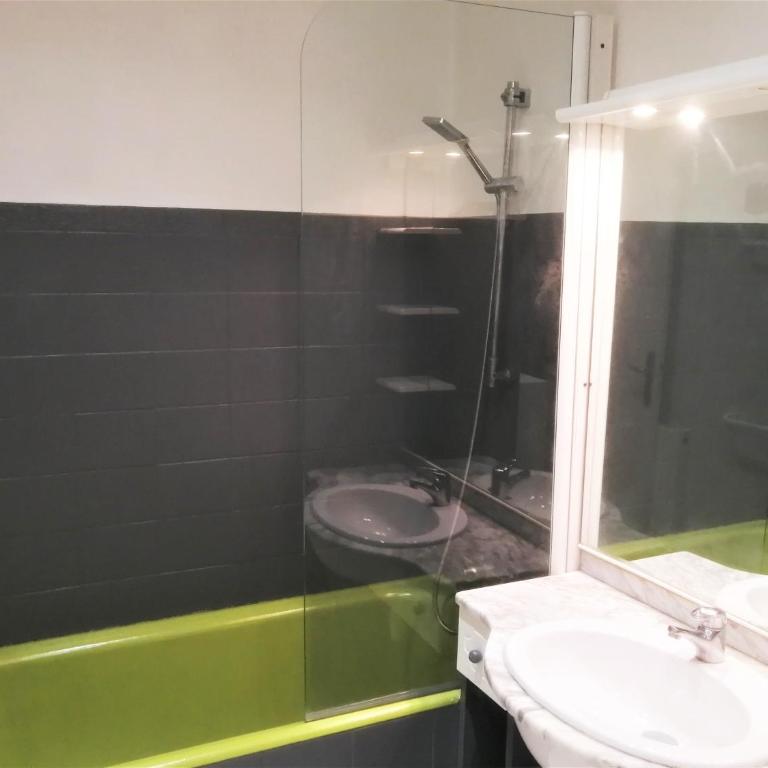 Appartement 110m2 Nice plein centre - Appartement - 56