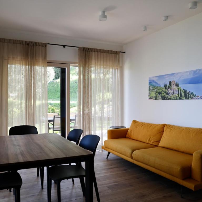 Podere Sabaina, Private Villa mit beheiztem Pool, Seeblick und 3 Wohneinheiten zur Alleinnutzung - Villa con Piscina Privata - 65
