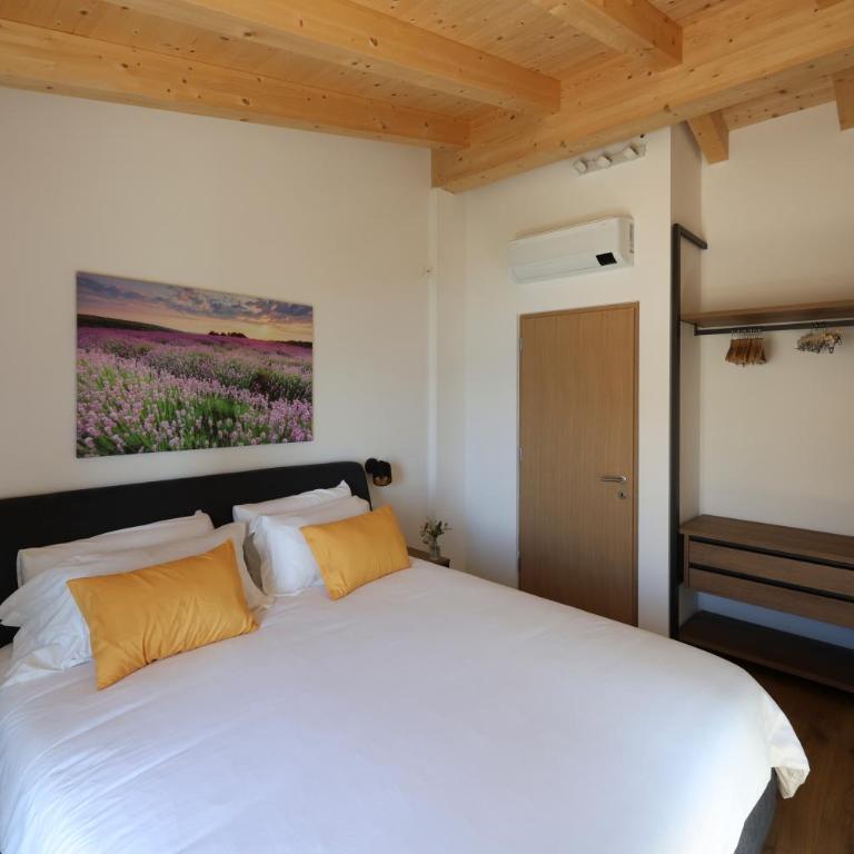 Podere Sabaina, Private Villa mit beheiztem Pool, Seeblick und 3 Wohneinheiten zur Alleinnutzung - Villa con Piscina Privata - 63