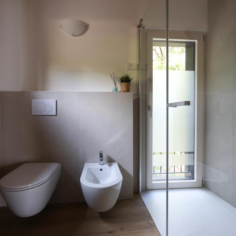 Podere Sabaina, Private Villa mit beheiztem Pool, Seeblick und 3 Wohneinheiten zur Alleinnutzung - Villa con Piscina Privata - 73
