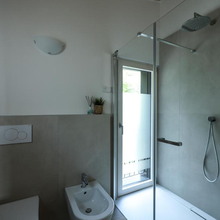 Podere Sabaina, Private Villa mit beheiztem Pool, Seeblick und 3 Wohneinheiten zur Alleinnutzung - Villa con Piscina Privata - 71