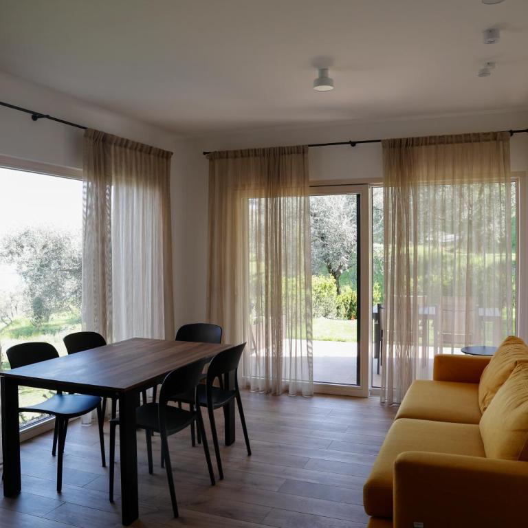 Podere Sabaina, Private Villa mit beheiztem Pool, Seeblick und 3 Wohneinheiten zur Alleinnutzung - Villa con Piscina Privata - 74