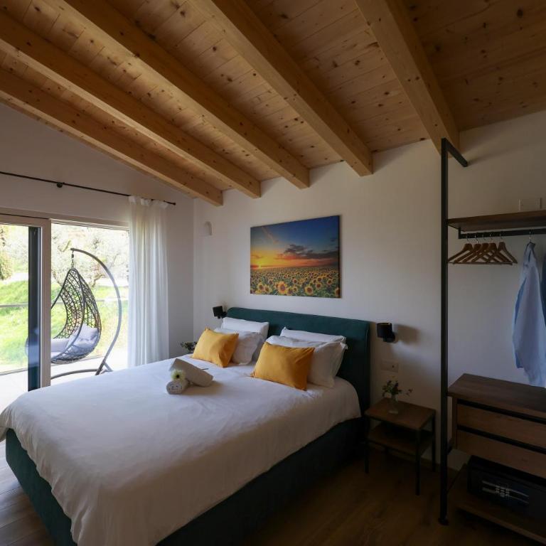 Podere Sabaina, Private Villa mit beheiztem Pool, Seeblick und 3 Wohneinheiten zur Alleinnutzung - Villa con Piscina Privata - 80
