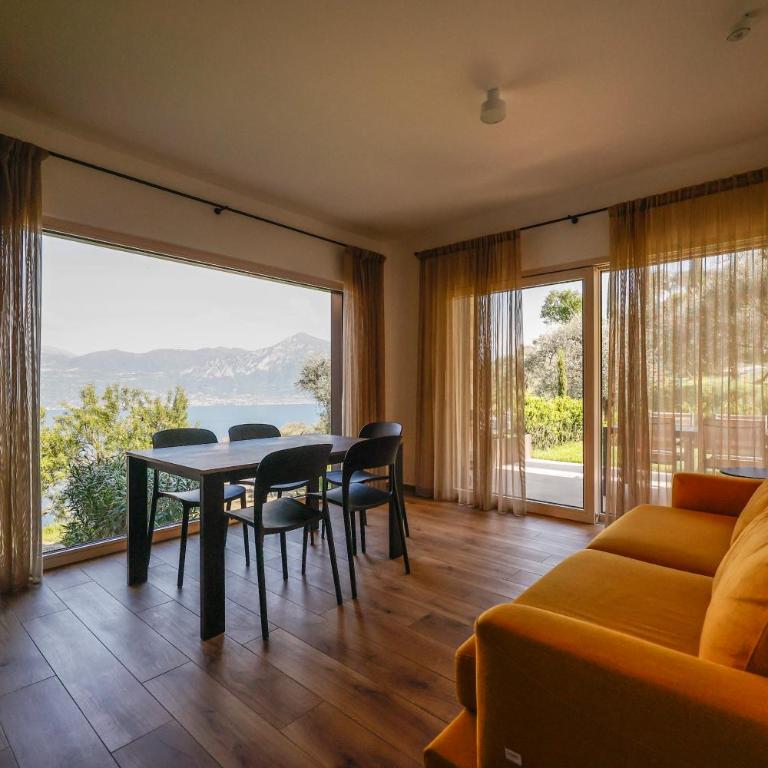 Podere Sabaina, Private Villa mit beheiztem Pool, Seeblick und 3 Wohneinheiten zur Alleinnutzung - Villa con Piscina Privata - 82