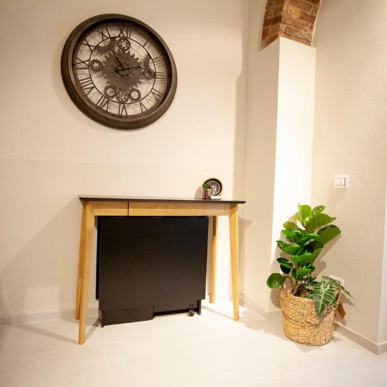 Switch Holiday 312 - Camera Matrimoniale con Bagno Privato - 6