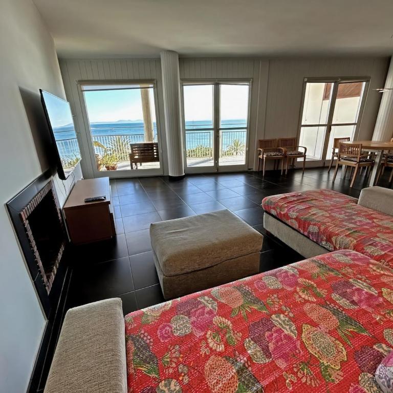 Apartament Marina Roses 3 - Two-Bedroom Apartment with Bay View - 10