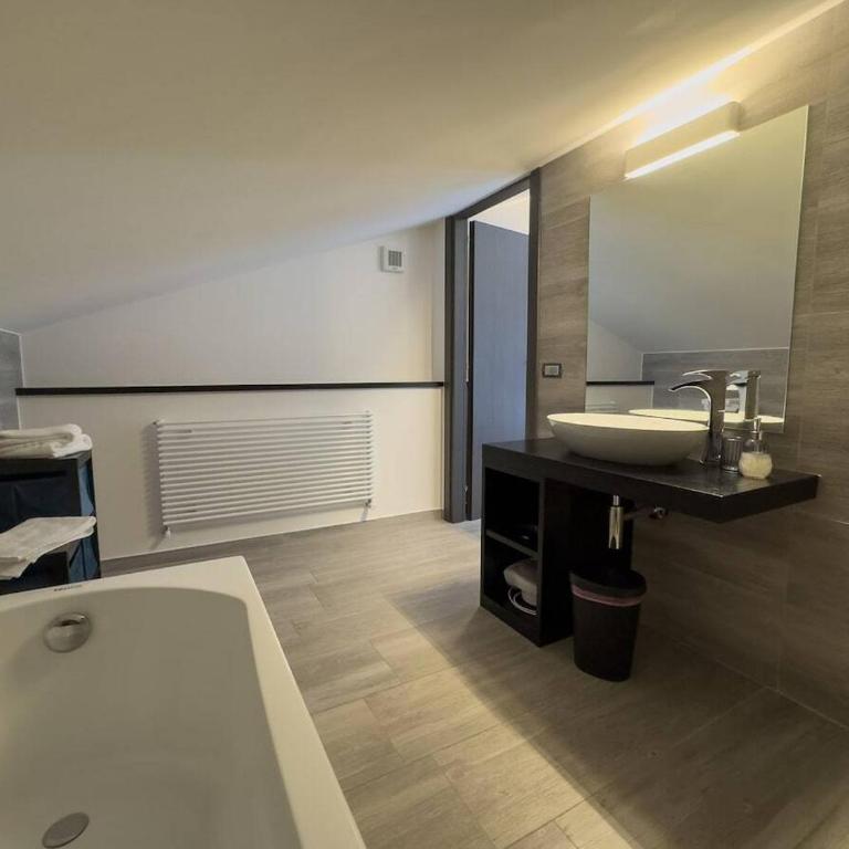 Emma Apartment 135 Mq Free Parking - Appartamento con 2 Camere da Letto - 14