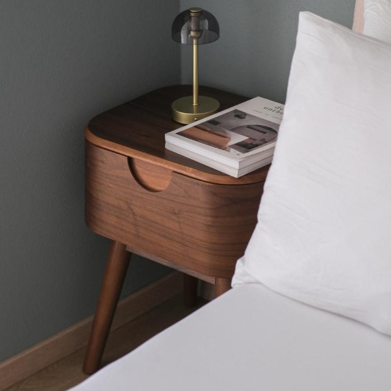 Prestige Main Apartment - Just 30 Seconds Walk to Bernina Express - Two-Bedroom Apartment with Mountain View - 26