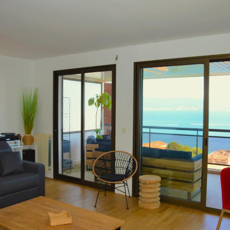 Grand T2 STANDING AJACCIO Proche centre et plages VUE PANORAMIQUE PARKING PRIVE - Appartement 1 Chambre - 6