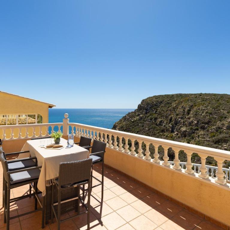 Villa Octavio by Abahana Villas - Villa - 2