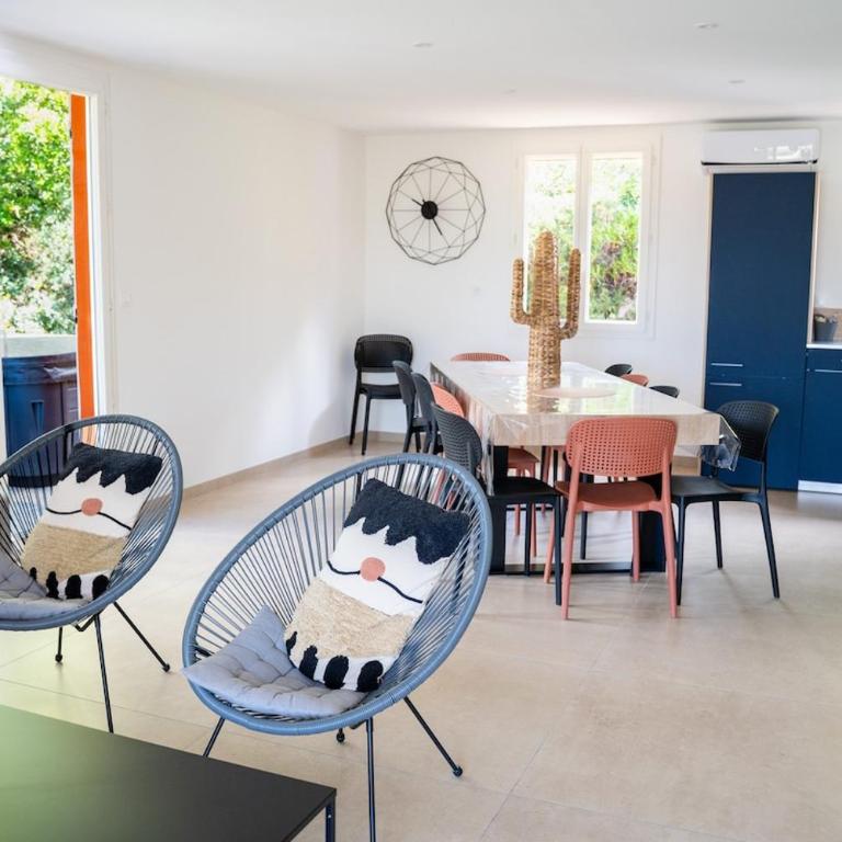 Lou Tavan - Villa Rénovée avec Piscine & Jacuzzi - 4 Chambres - Villa - 4