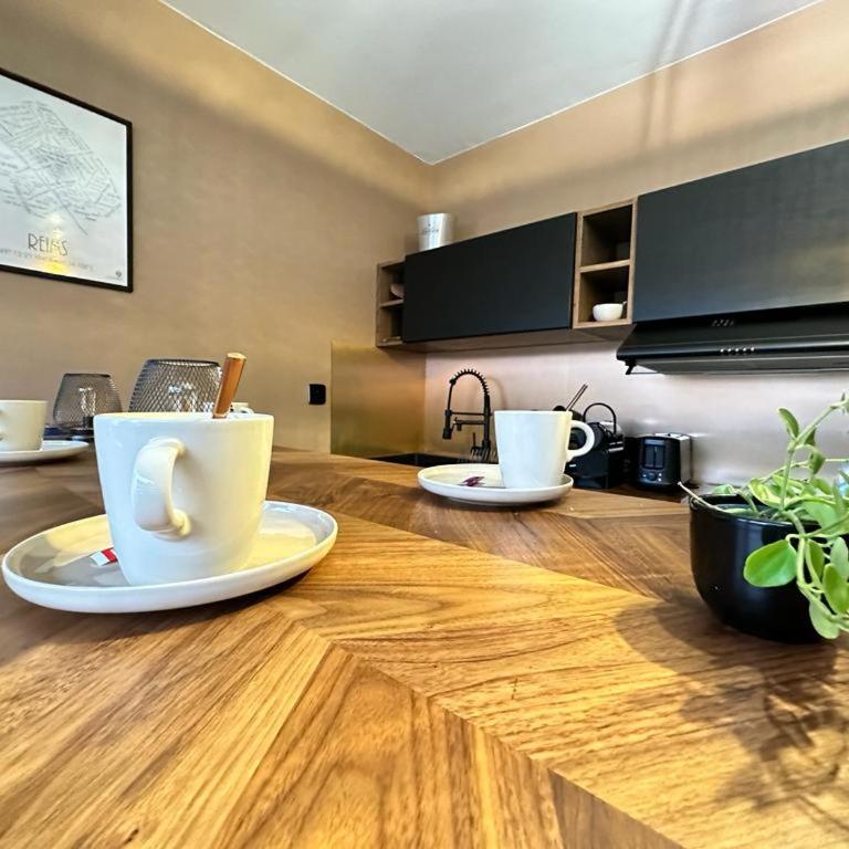 Fléchambault face à la Basilique avec terrasse - Apartamento de 1 dormitorio - 4