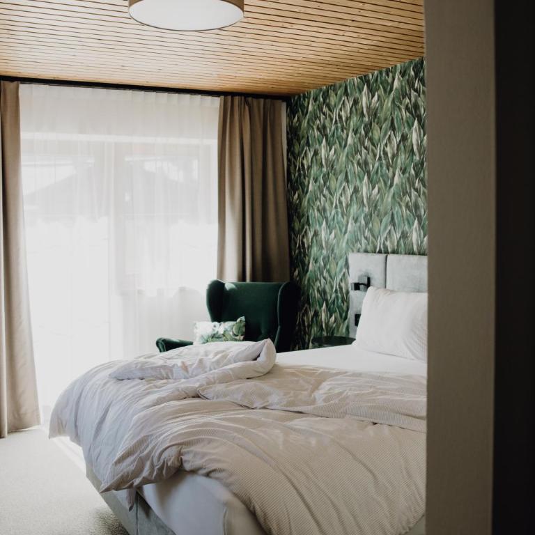 Hotel Dorfcafe Unken - Doppelzimmer mit Balkon - 13