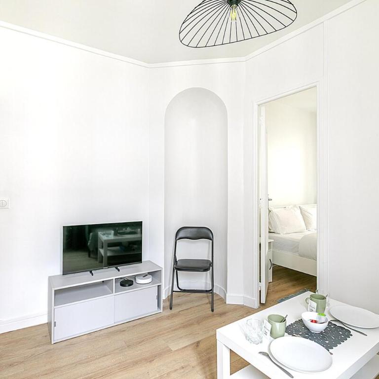 Nid douillet pour deux dans le Paris des artistes - Appartement 1 Chambre - 9