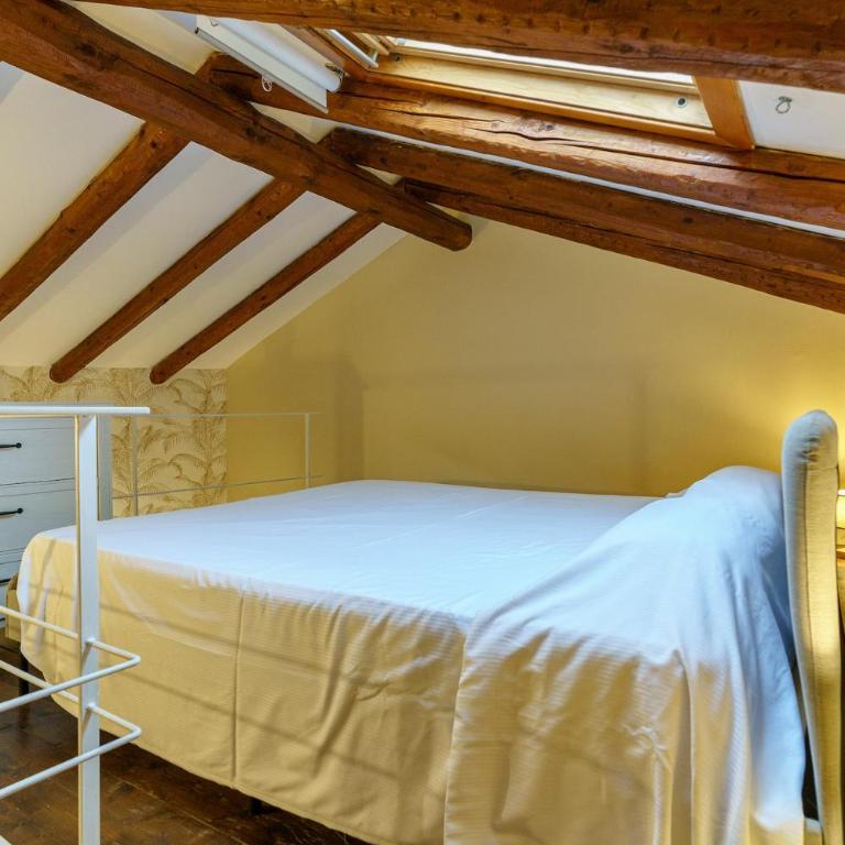 Electra House - One-Bedroom Apartment - 3