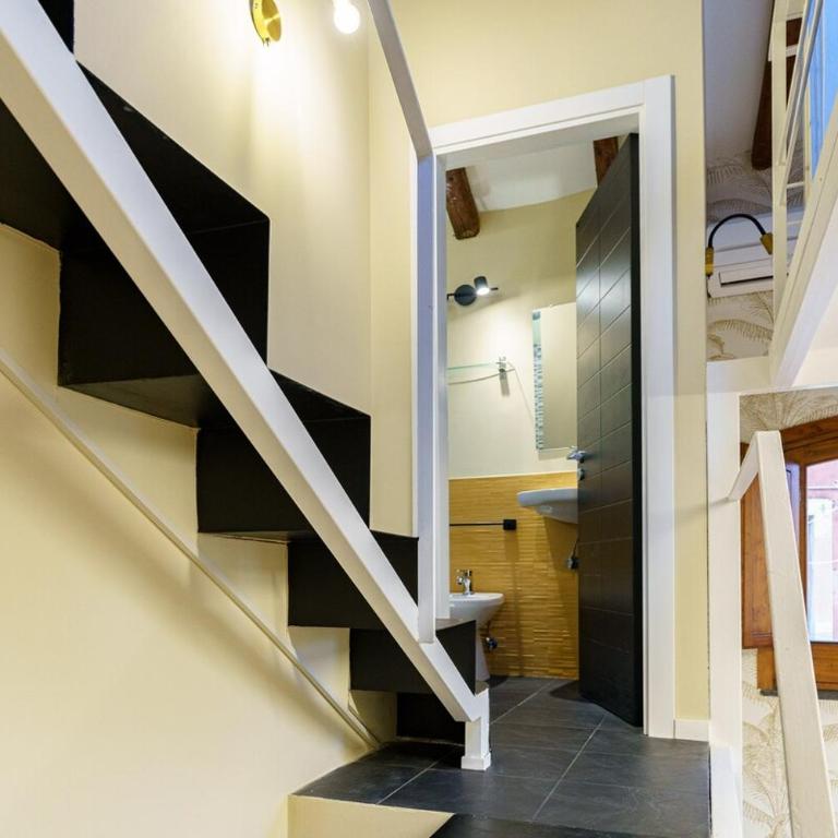 Electra House - One-Bedroom Apartment - 16