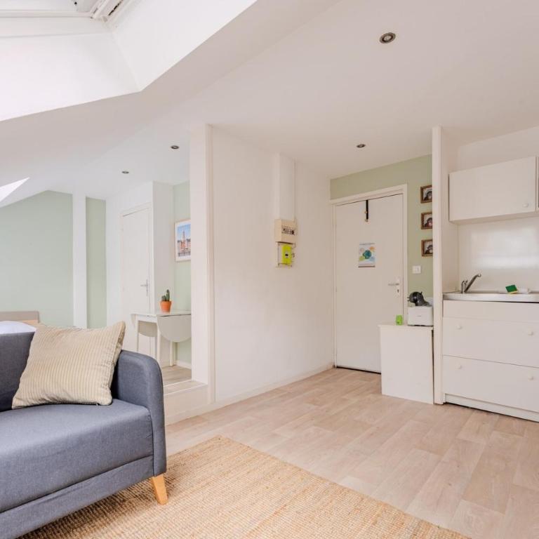 Bright Studio for 2 : Lille City-center - Appartamento - 10
