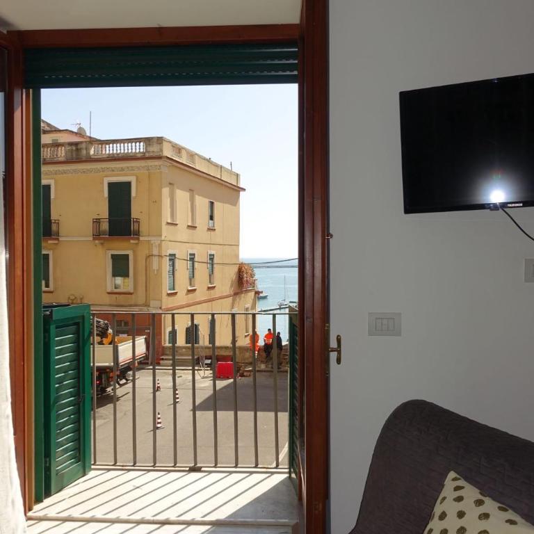 Ninina Boutique Suites - Camera Deluxe - 4