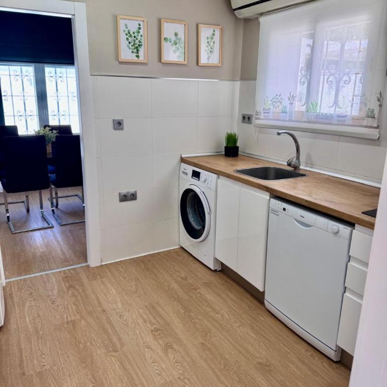 Vila Mar - Three-Bedroom House - 26