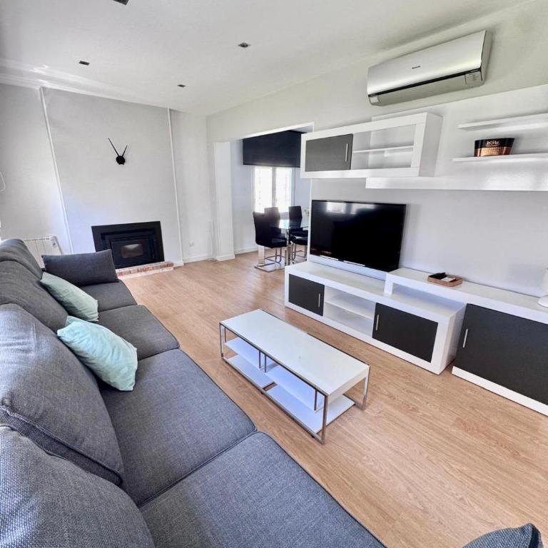 Vila Mar - Three-Bedroom House - 29
