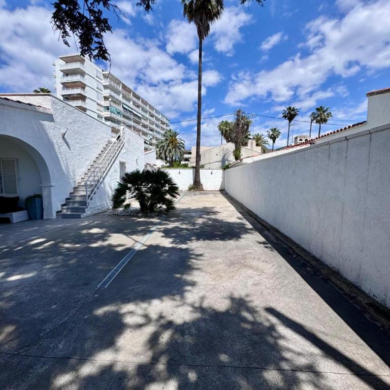 Vila Mar - Three-Bedroom House - 19