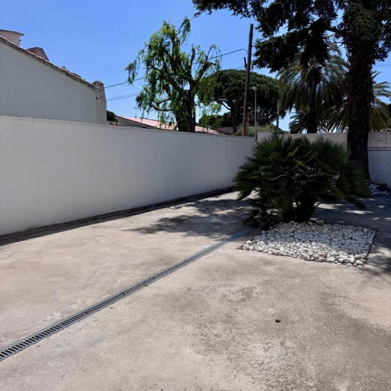 Vila Mar - Three-Bedroom House - 18