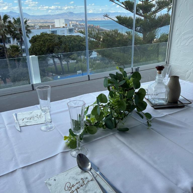 Sea and Mountains - Three-Bedroom Apartment - 17