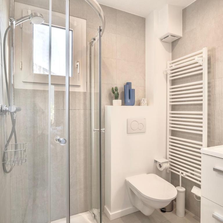Petite maison pour 6 - jardin clim piscine parking - Maisonnette - 11