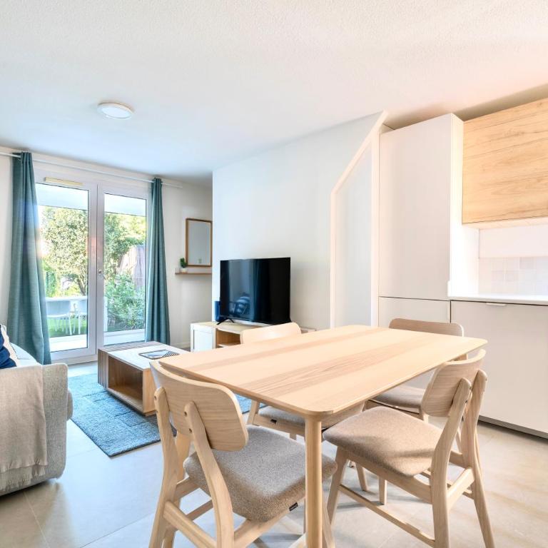 Petite maison pour 6 - jardin clim piscine parking - Maisonnette - 7