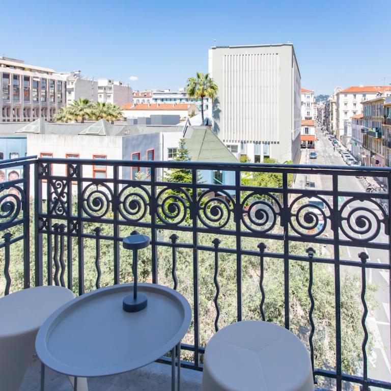 #52 Staywizus - Etoile Suite ,Central, Balcony, AC - 5 min Place Massena - Appartement 2 Chambres - 5