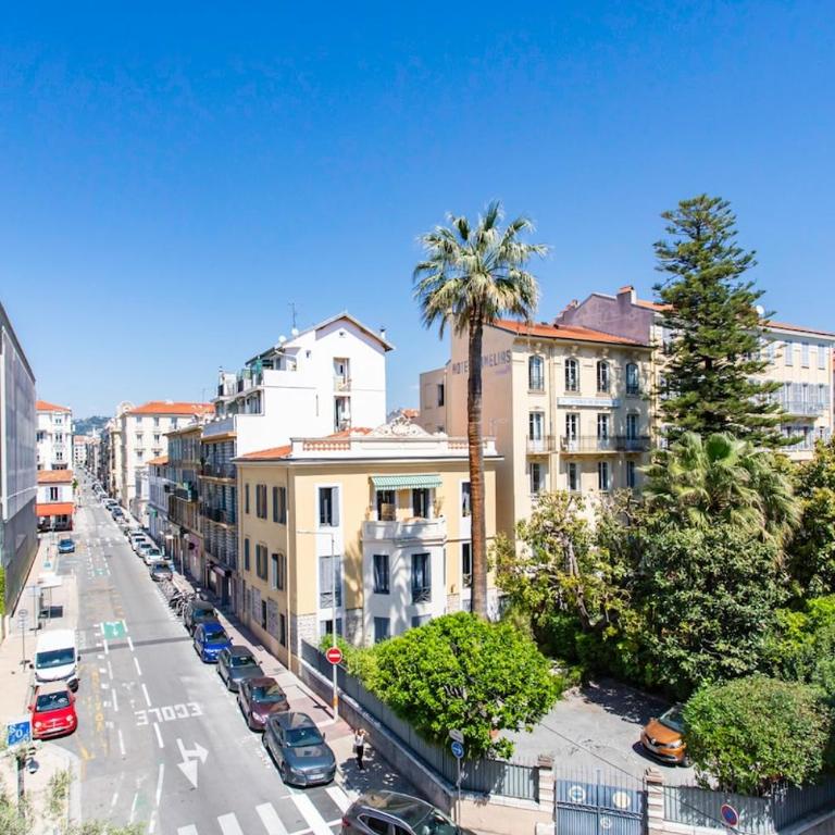 #52 Staywizus - Etoile Suite ,Central, Balcony, AC - 5 min Place Massena - Appartement 2 Chambres - 8