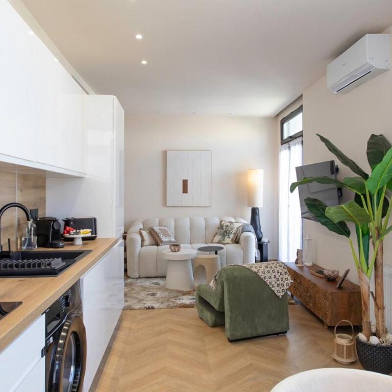 #52 Staywizus - Etoile Suite ,Central, Balcony, AC - 5 min Place Massena - Appartement 2 Chambres - 20