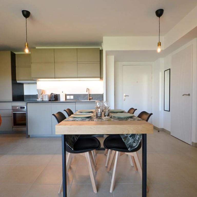 Appartement Uzès, piscine, climatisation, parking privé - Appartement 1 Chambre - 16