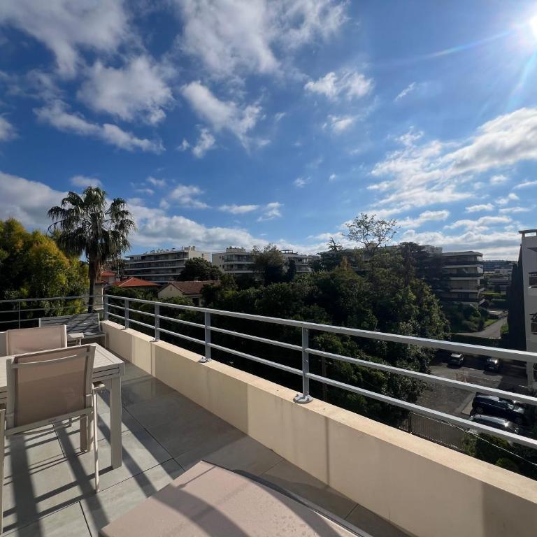 T2 Moderne Terrasse 2min Plages de Juan-les-Pins! - Appartamento con 1 Camera da Letto - 4