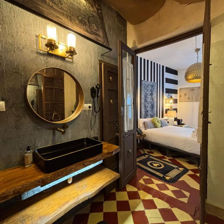 Abalú Collection Hotel Life Gran Via - Double or Twin Room with View - 6