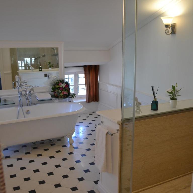 Hotel Le Saint Paul - Suite au Dernier Étage - 9