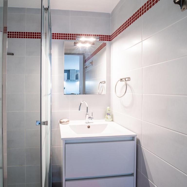 Notre Patio - Maisonette climatisée proche plage - Two-Bedroom House - 6