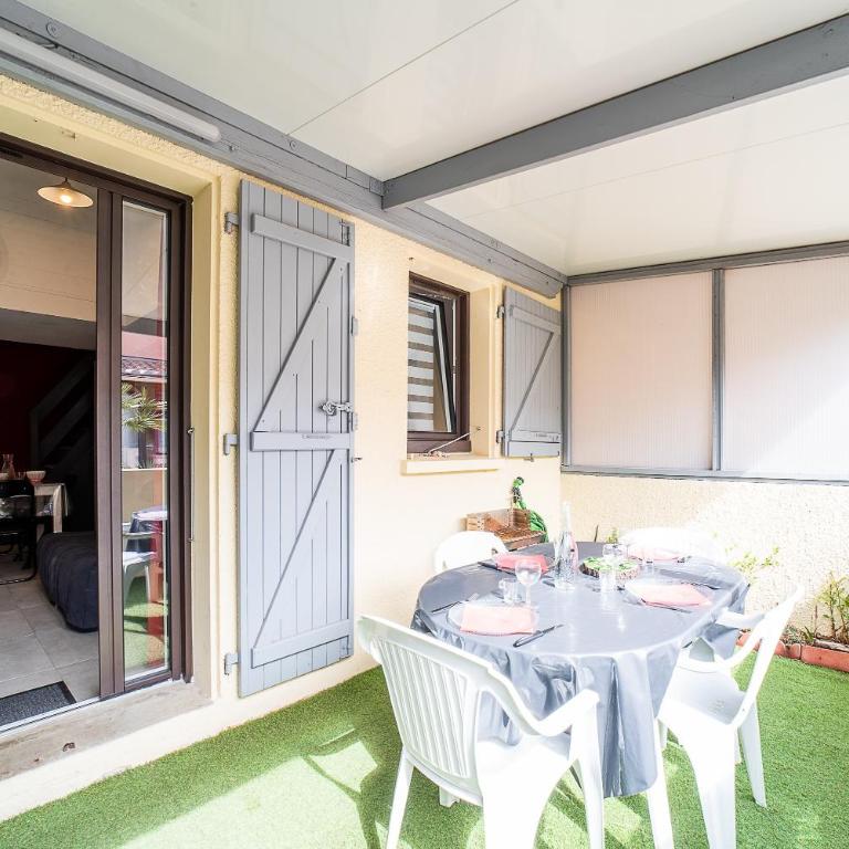 Notre Patio - Maisonette climatisée proche plage - Two-Bedroom House - 10