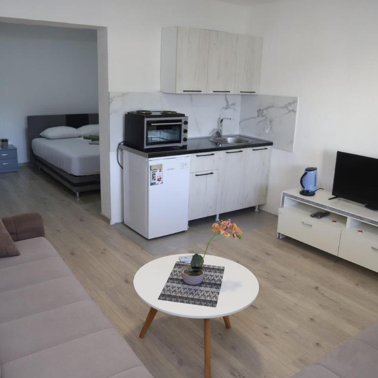 Apartman Hadže - One-Bedroom Apartment - 6