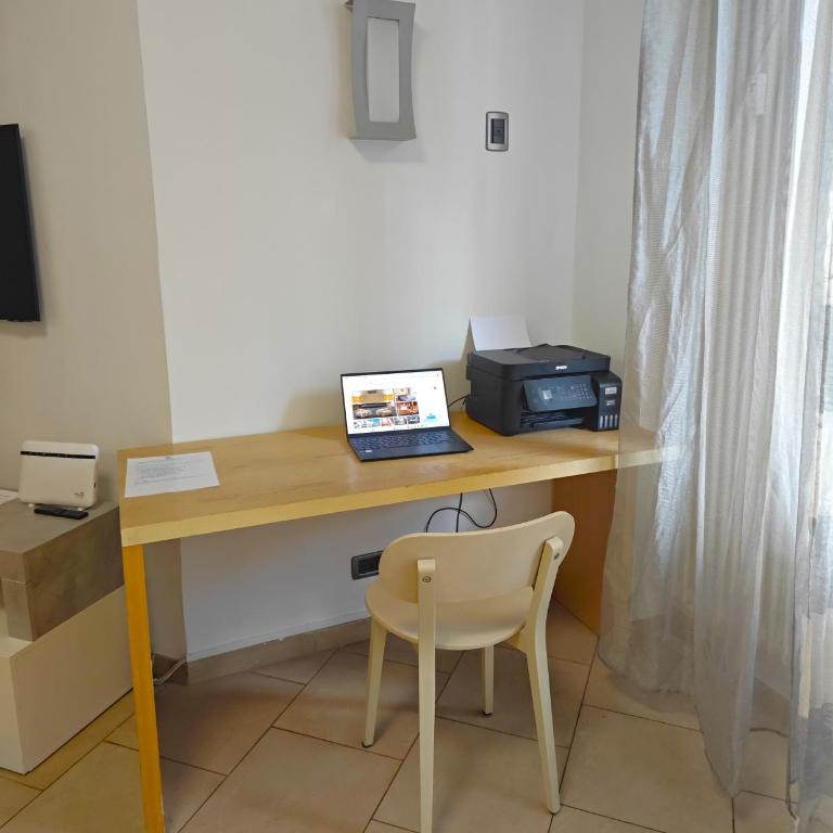 A due passi dal mare - free Parking - Appartamento con 2 Camere da Letto - 28