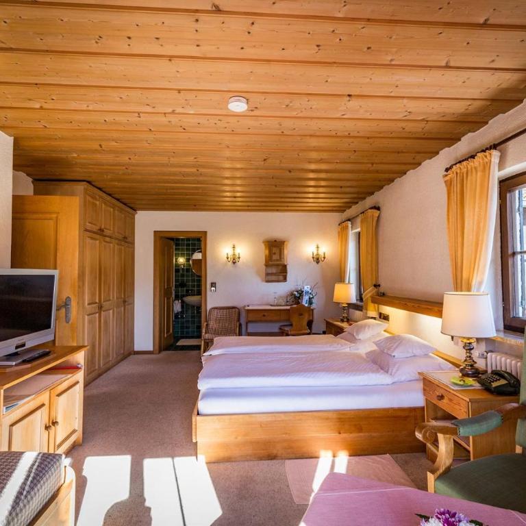 Landhotel Sonnleiten - Doppelzimmer mit Balkon (2 Erwachsene + 1 Kind) - 2