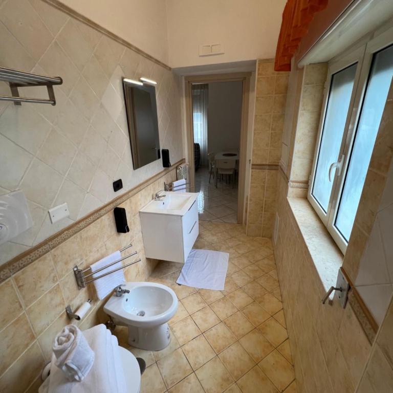 Tuanis - Suite con Balcone - 13